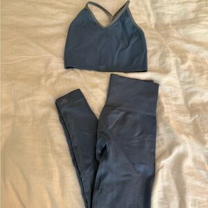 SET Active Blue Sports Bra and Leggings
